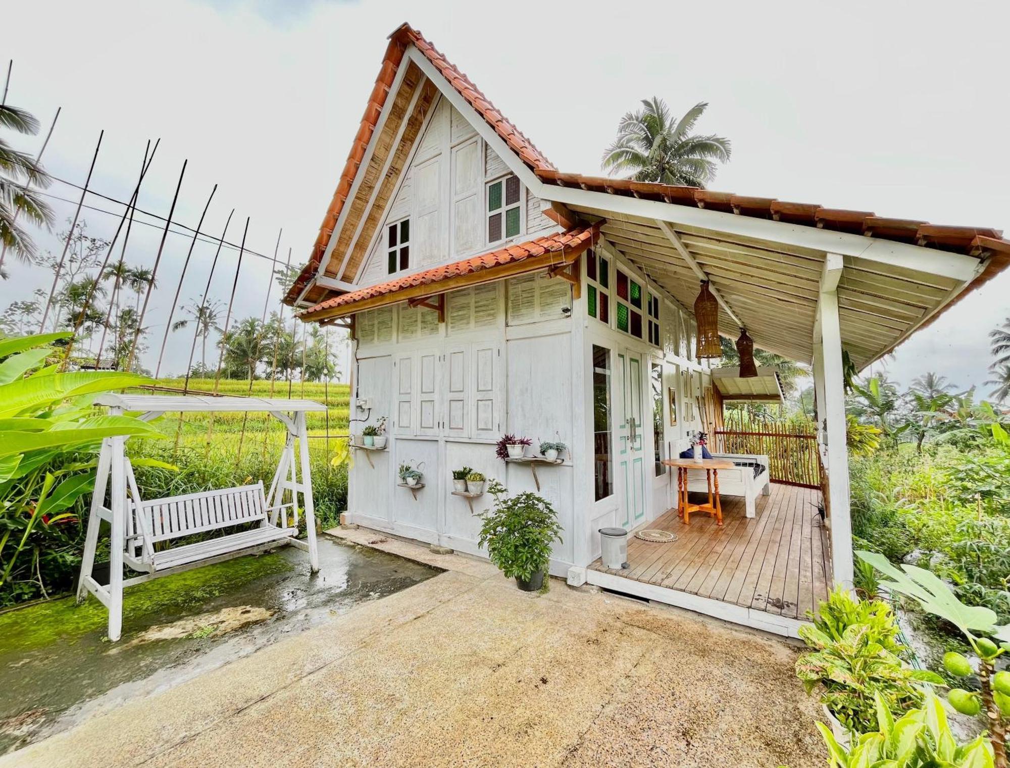 Pondok Is Oke Villa Scenic View Бануванги Екстериор снимка