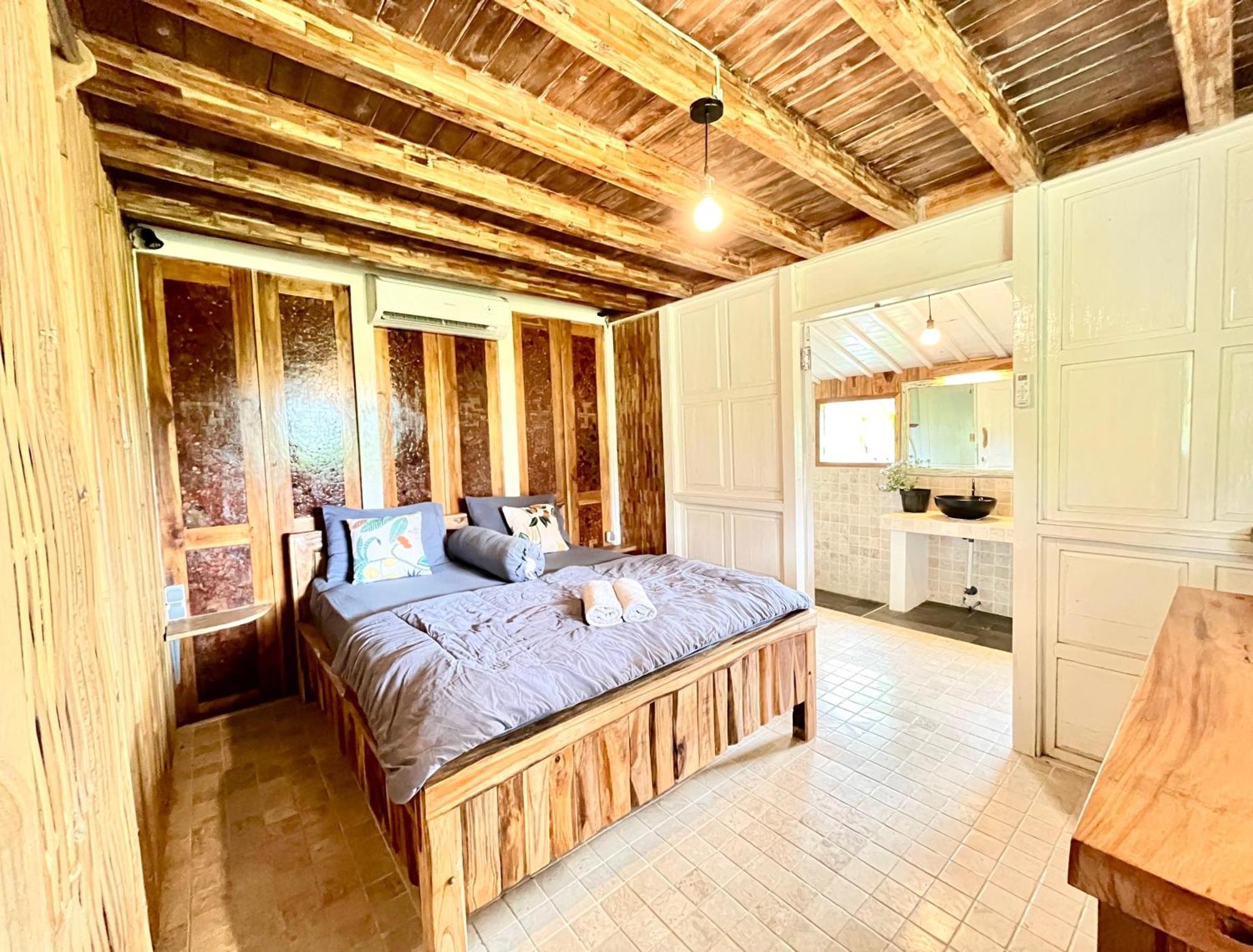 Pondok Is Oke Villa Scenic View Бануванги Екстериор снимка